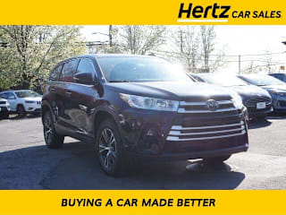 2019 Toyota Highlander LE 5TDZZRFH9KS320013 2019 Toyota Highlander LE