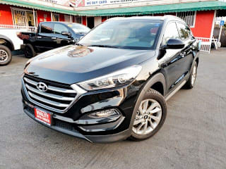 2017 Hyundai Tucson SE KM8J33A40HU327531 2017 Hyundai Tucson SE