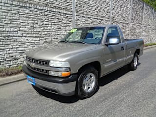2002 Chevrolet Silverado 1500 LS 1GCEC14V32Z323806 2002 Chevrolet Silverado 1500 LS