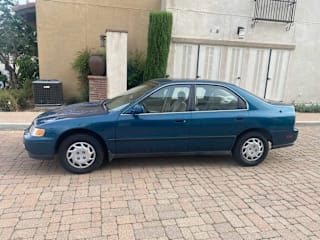 1994 Honda Accord LX JHMCD5638RC104729 1994 Honda Accord LX