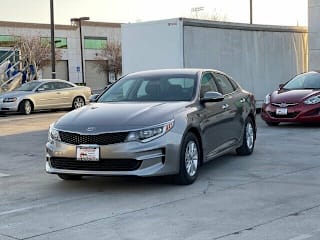 2018 Kia Optima LX 5XXGT4L34JG182773 2018 Kia Optima LX