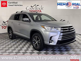 2019 Toyota Highlander LE 5TDZZRFHXKS335586 2019 Toyota Highlander LE