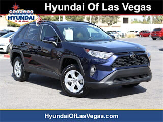 2019 Toyota RAV4 XLE 2T3W1RFV4KC012389 2019 Toyota RAV4 XLE