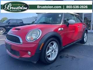 2010 MINI Cooper S WMWMF7C57ATZ74443 2010 MINI Cooper S
