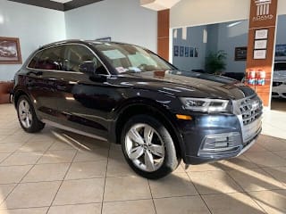2018 Audi Q5 2.0T quattro Premium Plus WA1BNAFY7J2034899 2018 Audi Q5 2.0T quattro Premium Plus