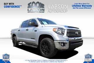 2019 Toyota Tundra SR5 5TFDW5F17KX823337 2019 Toyota Tundra SR5