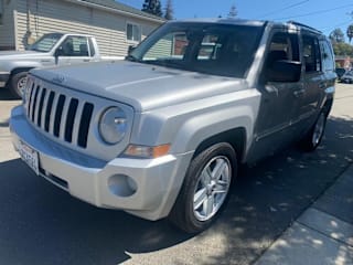 2010 Jeep Patriot 1J4NT1GB6AD639806 2010 Jeep Patriot