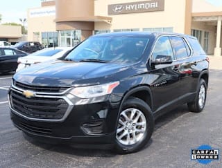 2018 Chevrolet Traverse LS 1GNERFKW0JJ104359 2018 Chevrolet Traverse LS