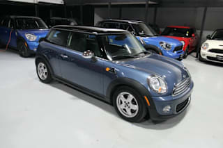 2011 MINI Cooper WMWSU3C50BT099181 2011 MINI Cooper