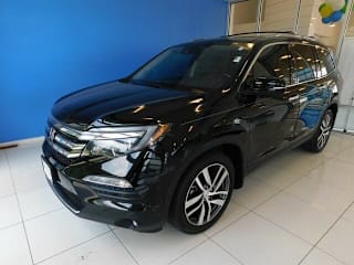 2017 Honda Pilot Touring 5FNYF5H90HB004919 2017 Honda Pilot Touring