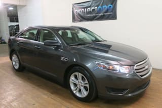 2017 Ford Taurus SE 1FAHP2D83HG109877 2017 Ford Taurus SE