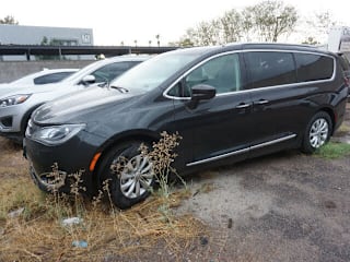 2019 Chrysler Pacifica Touring L 2C4RC1BG8KR626175 2019 Chrysler Pacifica Touring L