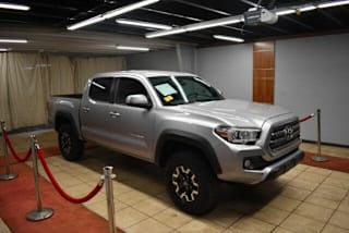 2017 Toyota Tacoma SR5 V6 3TMAZ5CN9HM050029 2017 Toyota Tacoma SR5 V6