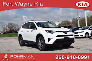 2018 Toyota RAV4 LE JTMBFREV7JJ215967 2018 Toyota RAV4 LE