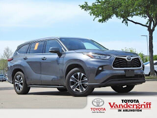 2020 Toyota Highlander XLE 5TDGZRAH2LS026369 2020 Toyota Highlander XLE