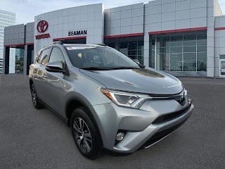 2018 Toyota RAV4 XLE JTMWFREV9JJ191771 2018 Toyota RAV4 XLE