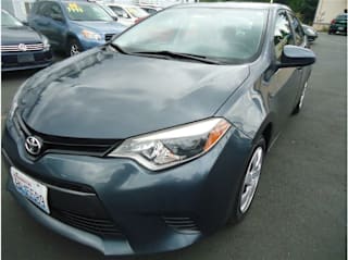 2015 Toyota Corolla 5YFBURHE0FP332133 2015 Toyota Corolla