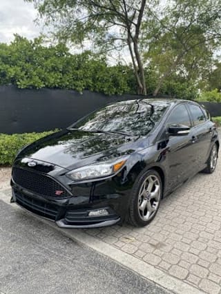 2018 Ford Focus ST 1FADP3L9XJL325379 2018 Ford Focus ST