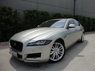 2016 Jaguar XF 35t Prestige SAJBK4BVXGCY15982 2016 Jaguar XF 35t Prestige