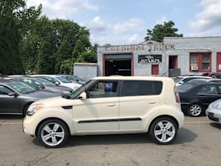 2010 Kia Soul + KNDJT2A26A7097785 2010 Kia Soul +