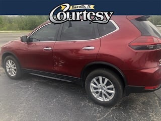 2018 Nissan Rogue SV 5N1AT2MV4JC820980 2018 Nissan Rogue SV