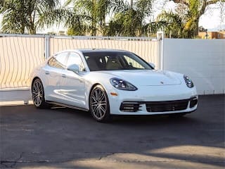 2019 Porsche Panamera WP0AE2A79KL125562 2019 Porsche Panamera