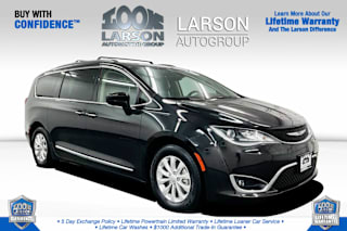 2018 Chrysler Pacifica Touring L 2C4RC1BG2JR172438 2018 Chrysler Pacifica Touring L