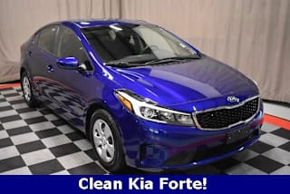 2018 Kia Forte LX 3KPFK4A77JE164832 2018 Kia Forte LX