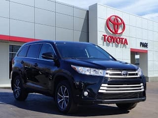 2018 Toyota Highlander XLE 5TDJZRFH1JS497909 2018 Toyota Highlander XLE