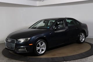 2018 Audi A4 2.0T quattro Premium WAUDNAF48JA082684 2018 Audi A4 2.0T quattro Premium