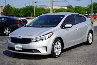 2017 Kia Forte LX 3KPFL4A7XHE018903 2017 Kia Forte LX
