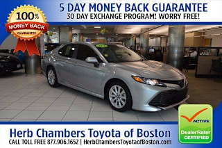 2018 Toyota Camry LE 4T1B11HKXJU616246 2018 Toyota Camry LE