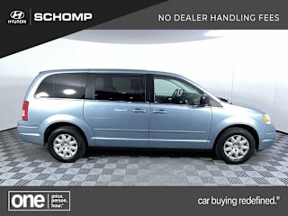 2010 Chrysler Town and Country LX 2A4RR4DEXAR173973 2010 Chrysler Town and Country LX