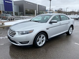 2015 Ford Taurus 1FAHP2E81FG142727 2015 Ford Taurus