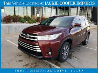 2017 Toyota Highlander XLE 5TDKZRFH3HS196881 2017 Toyota Highlander XLE