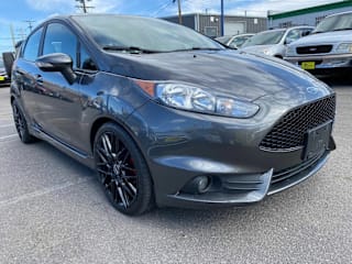 2017 Ford Fiesta 3FADP4GX4HM143183 2017 Ford Fiesta