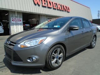 2014 Ford Focus SE 1FADP3F25EL268058 2014 Ford Focus SE