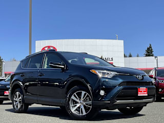 2018 Toyota RAV4 JTMRFREV5JJ218297 2018 Toyota RAV4