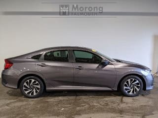 2018 Honda Civic LX 19XFC2F57JE203833 2018 Honda Civic LX