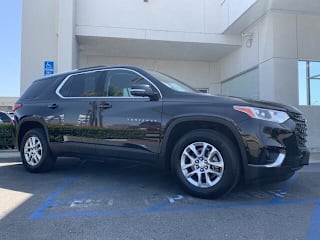 2018 Chevrolet Traverse LT Cloth 1GNERGKW9JJ200965 2018 Chevrolet Traverse LT Cloth