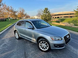 2010 Audi Q5 3.2 quattro Premium Plus WA1LKAFP2AA064368 2010 Audi Q5 3.2 quattro Premium Plus