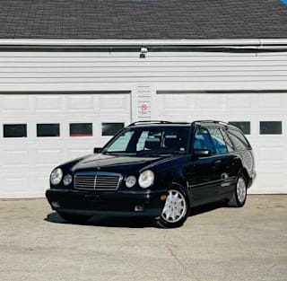 1998 Mercedes-Benz E-Class WDBJH82F2WX009570 1998 Mercedes-Benz E-Class
