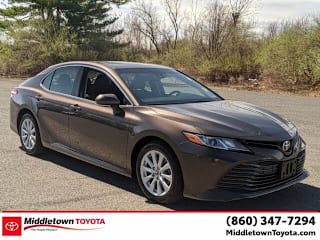 2018 Toyota Camry LE JTNB11HK1J3037569 2018 Toyota Camry LE