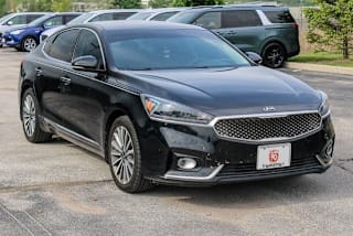 2018 Kia Cadenza Premium KNALB4J16J5097390 2018 Kia Cadenza Premium