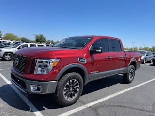2017 Nissan Titan PRO-4X 1N6AA1E50HN548989 2017 Nissan Titan PRO-4X