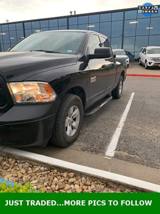 2018 Ram Pickup 1500 1C6RR6FG8JS296645 2018 Ram Pickup 1500