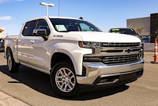 2019 Chevrolet Silverado 1500 LT 3GCPYDEKXKG129323 2019 Chevrolet Silverado 1500 LT