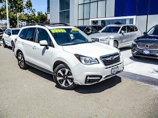 2017 Subaru Forester 2.5i Premium JF2SJAGC4HH498004 2017 Subaru Forester 2.5i Premium