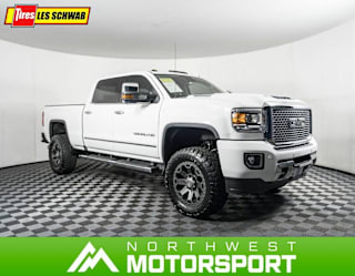 2017 GMC Sierra 3500HD Denali 1GT42YEY0HF239064 2017 GMC Sierra 3500HD Denali