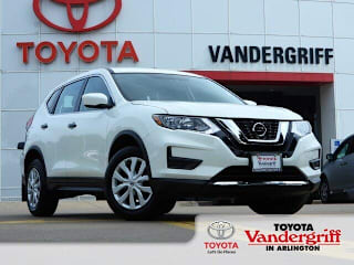 2018 Nissan Rogue S KNMAT2MV6JP570896 2018 Nissan Rogue S